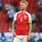 Simon Kjær se dice orgulloso de ayudar a Christian Eriksen