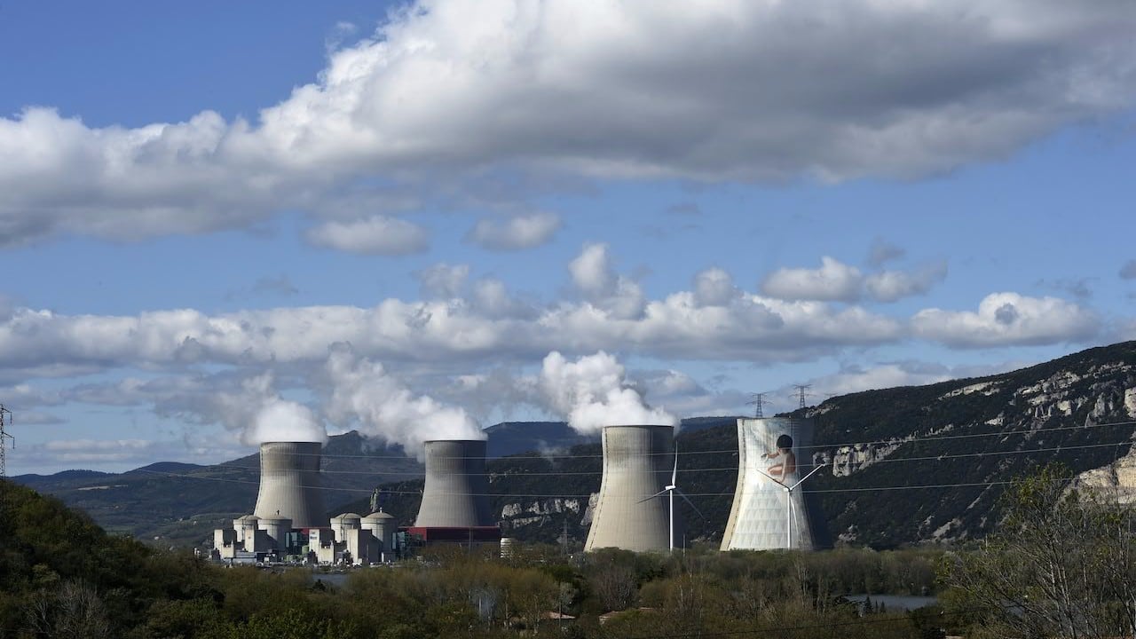 Planta de energía nuclear en Civaux, oeste de Francia.