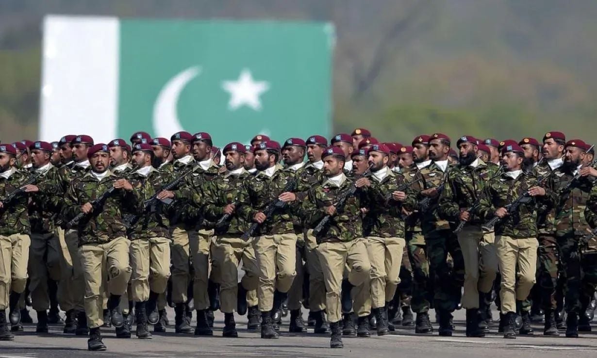 Pakistán declara “guerra abierta” contra Afganistán por ataques fronterizos