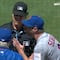 MLB: Expulsan a pitcher por usar “sustancias pegajosas”; hace berrinche y jura “por sus hijos” que no fue así