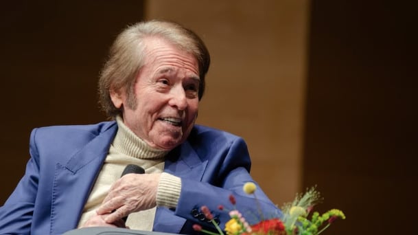 Raphael vuelve a escena después de enfrentar un linfoma cerebral