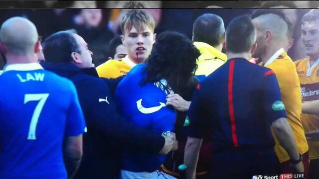 VIDEO: Brutal pelea en el futbol escocés