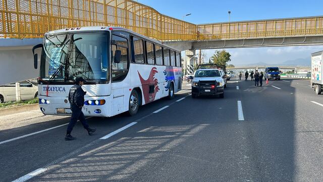 Asesinan a chofer de la línea México-Tizayuca en la autopista México-Pachuca