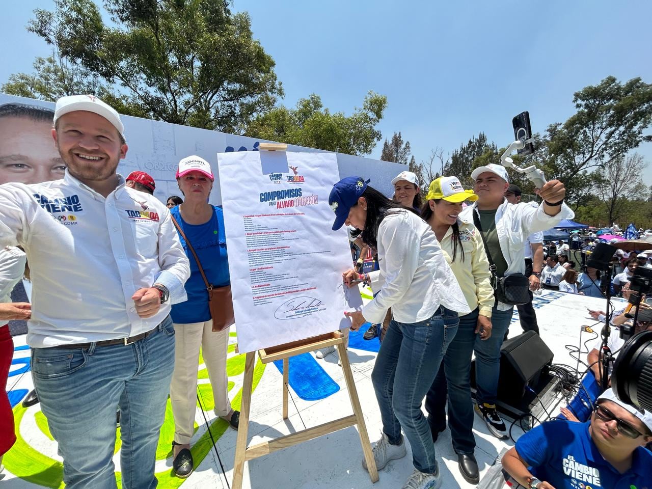 Lía Limón en su cierre de campaña