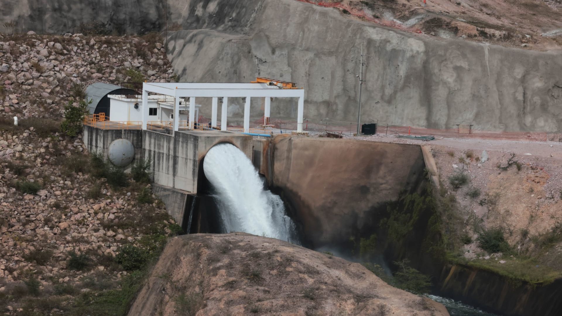 Estos son los políticos en México que tienen concesiones de agua