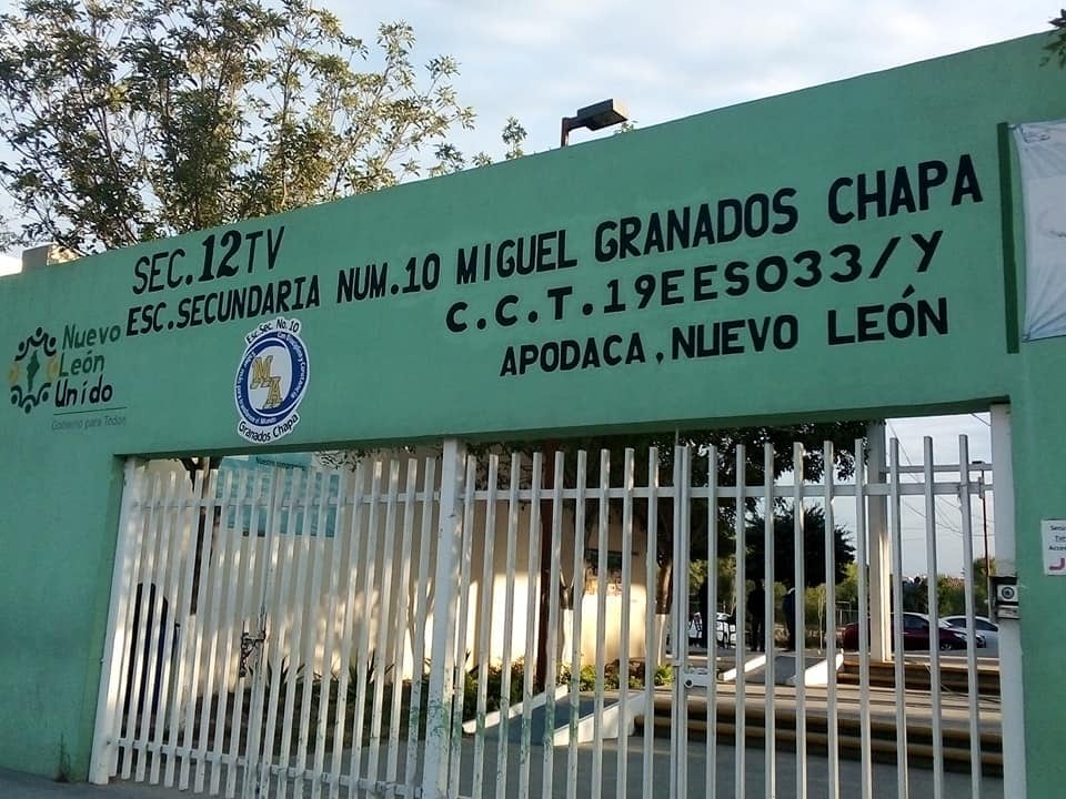 Escuela Secundaria Apodaca, Nuevo León discriminación tío gay