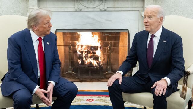 Donald Trump y Joe Biden se reúnen en la Casa Blanca