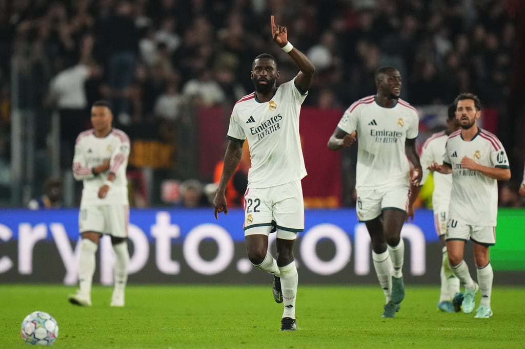 Real Madrid logra una remontada ante la Roma y liga su segunda victoria en la Champions League.
