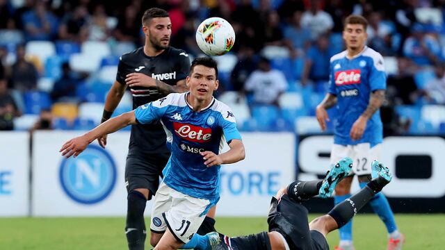Lozano en un partido con el Napoli