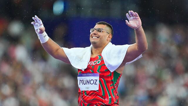 Problemas federativos estuvieron cerca de dejar fuera a Uziel Muñoz; hoy ganó medalla de plata en Mundial de Atletismo