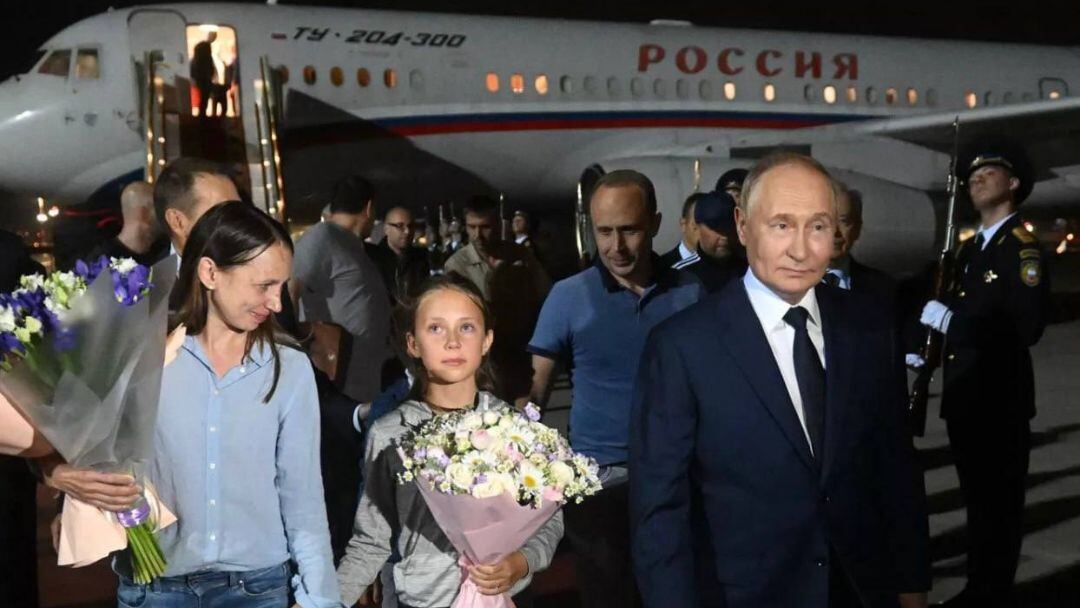 Intercambio de prisioneros entre Estados Unidos, aliados y Rusia