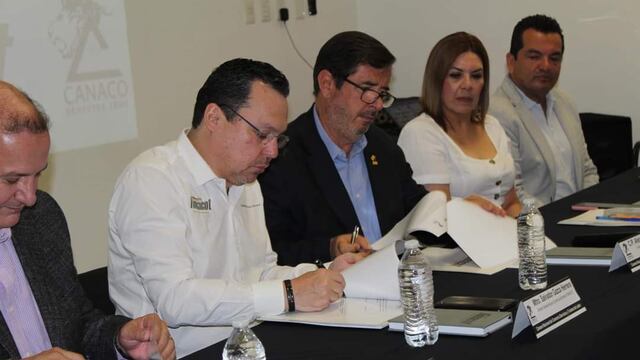 Fonacot firma acuerdos de difusión