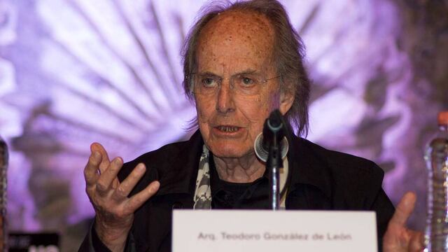 Teodoro González de León