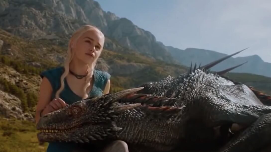 Emilia Clarke revela que estuvo a punto de morir mientras rodaba Game of Thrones