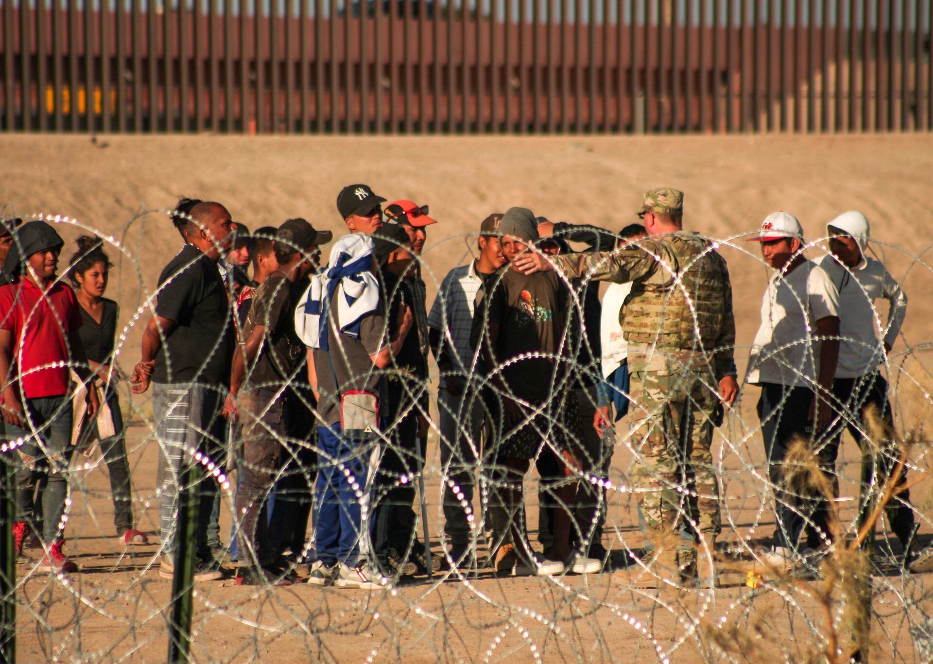 Migrantes en la frontera de México con Estados Unidos