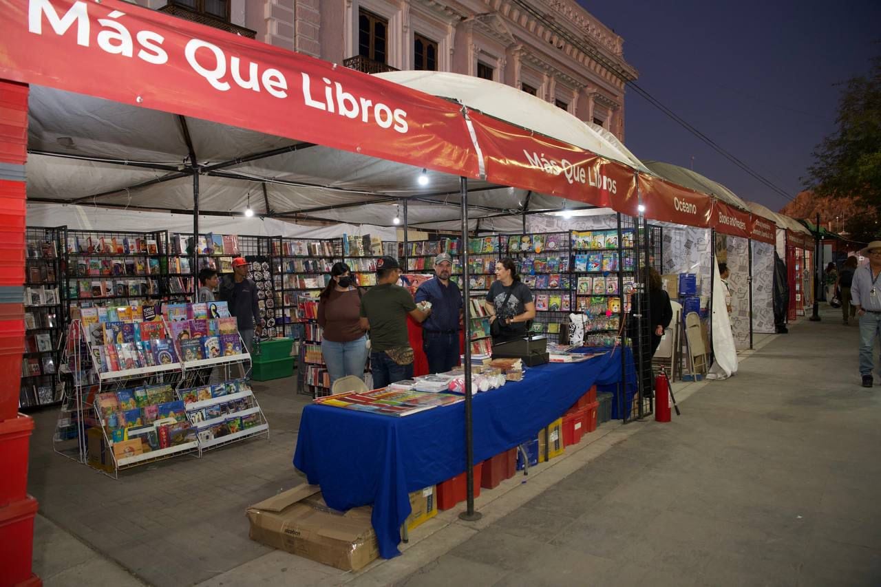 Alfonso Durazo anuncia Feria del Libro Sonora 2025.