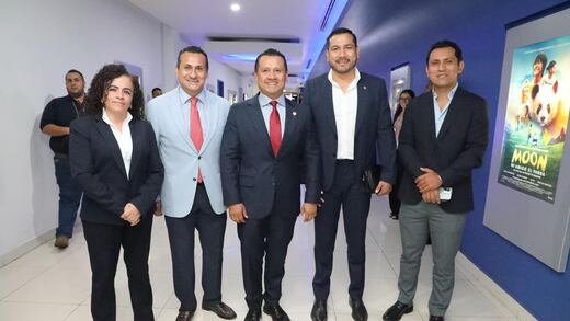 Fiscalía de Michoacán firma convenio con Cinépolis para difundir videoclips de seguridad digital