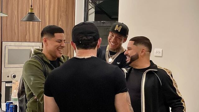 Eduin Caz, Beto Sierra, Lefty Sm y Larry Hernández.