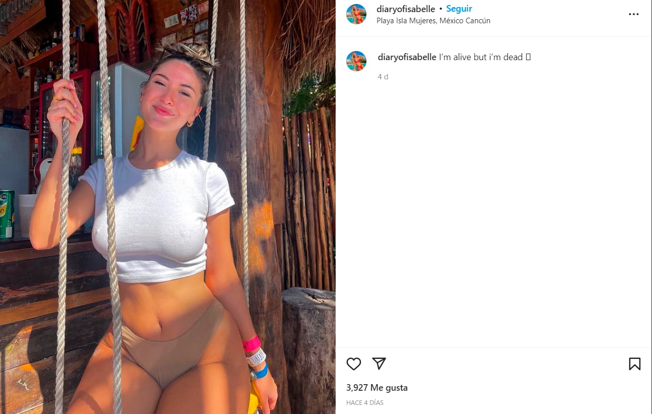 Influencer que viajó a Cancún desde Canadá en una fiesta en un avión sin medidas anti Covid-19/ @diaryofisabelle