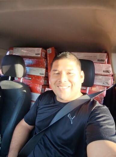 revendedor de Roscas de Reyes del Costco