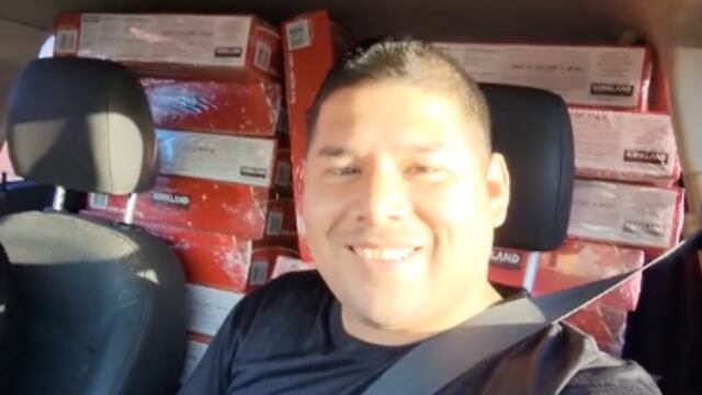 revendedor de Roscas de Reyes del Costco