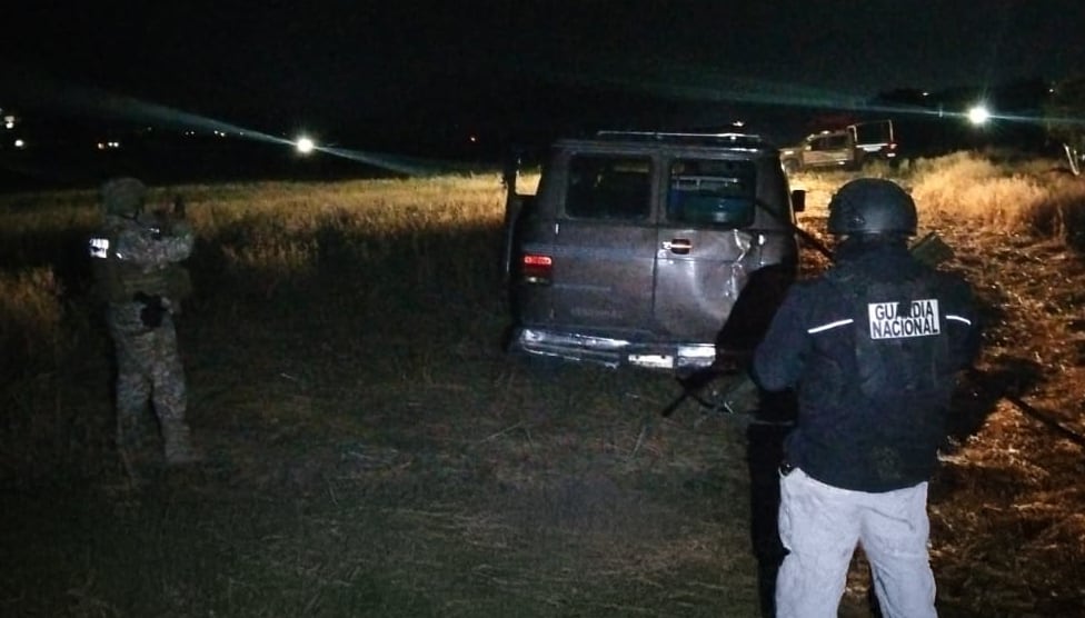 Guardia Nacional desmantela centro ilegal de combustible en Otumba, Edomex