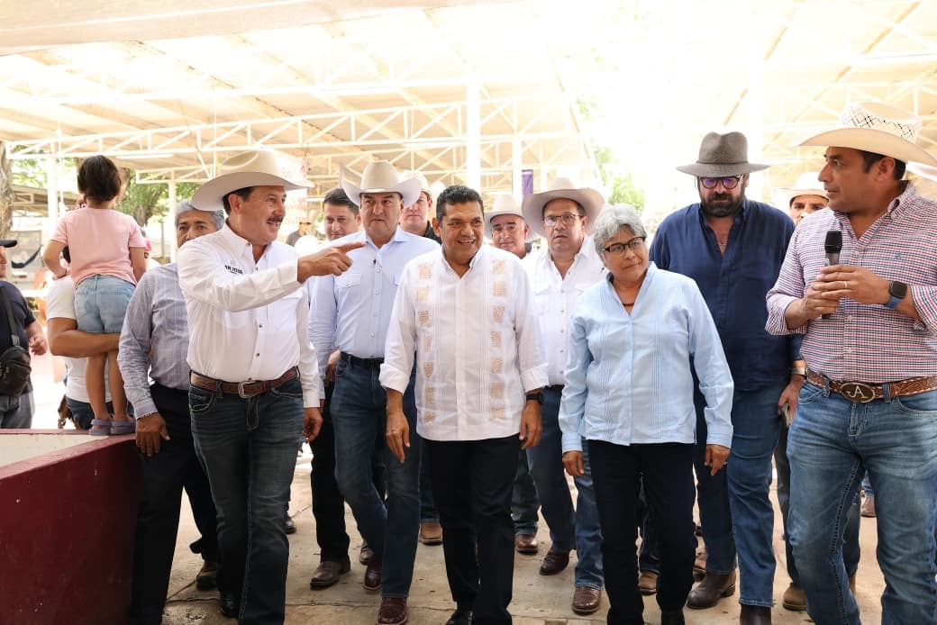 Javier May impulsa la ganadería tabasqueña en la Muestra del Cebú.