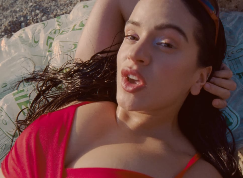 Rosalía en el video de Despechá.