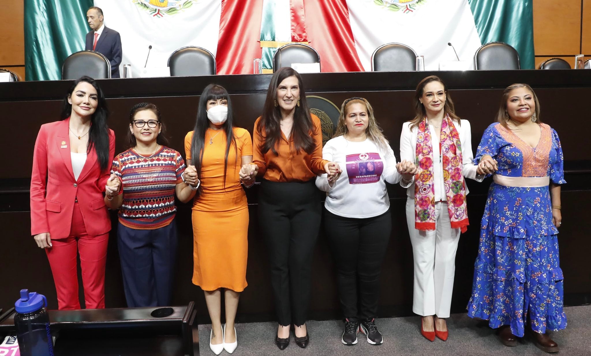 Kenia López Rabadán destaca participación de María Elena Ríos y Ceci Flores