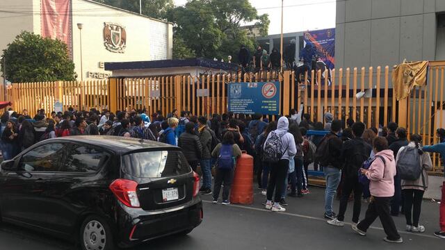 Prepa 8 en paro por violencia de género.