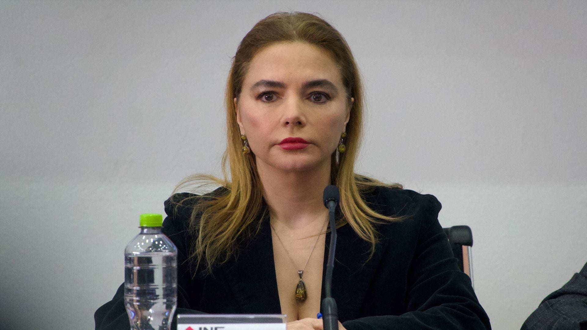 Carla Humphrey advierte vacío legal por actos adelantados de campaña
