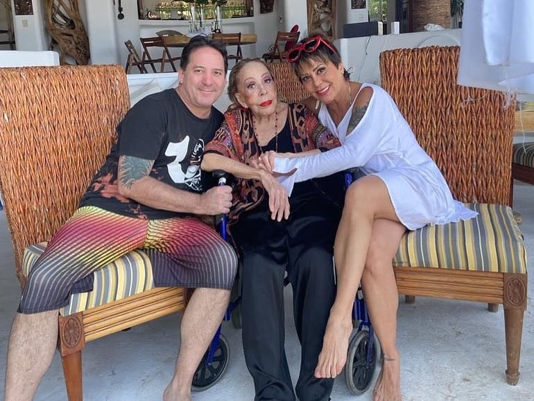 Luis Enrique Guzmán, Silvia Pinal y Alejandra Guzmán.