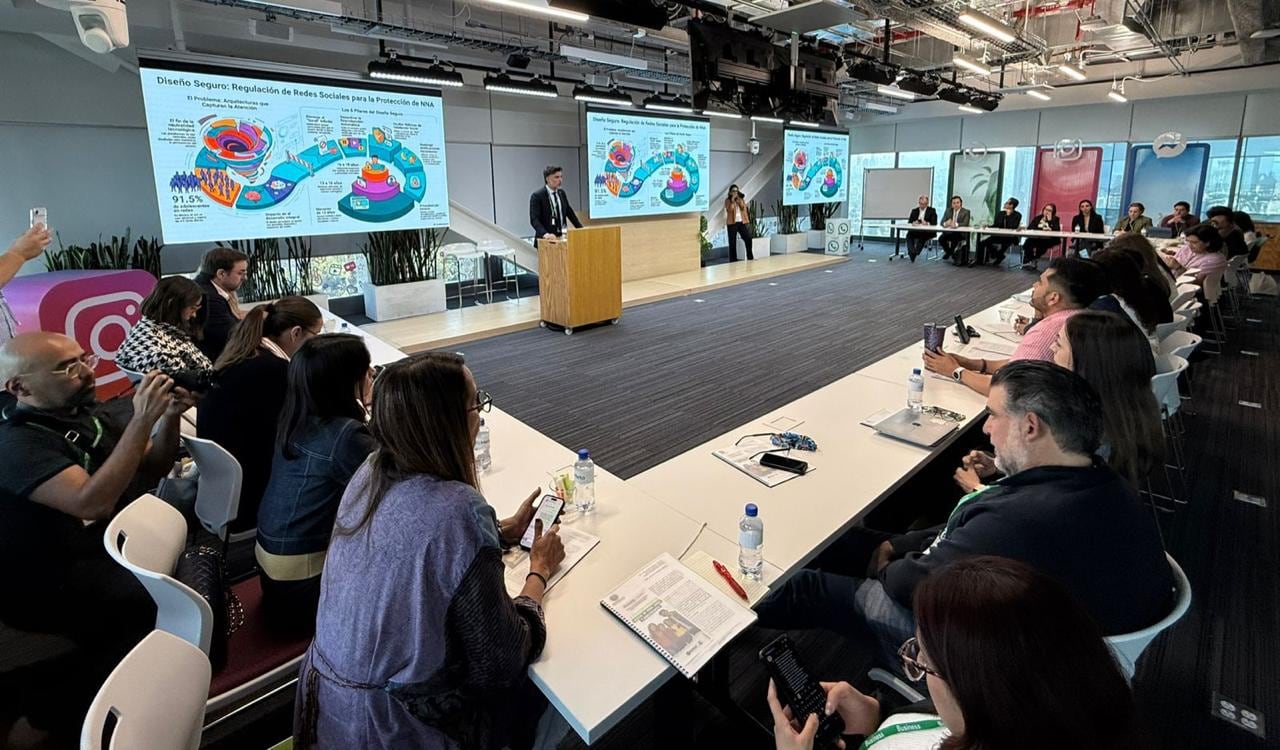 PVEM propone reforzar seguridad digital de niños y adolescentes en México