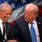 VIDEO: Donald Trump hizo reír a Barack Obama durante el funeral de Jimmy Carter frente a Kamala Harris