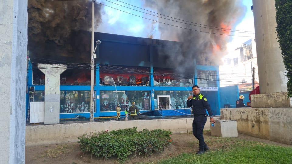 Incendio en Galerías el Triunfo