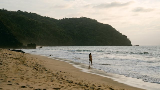 Más allá de los destinos más conocidos, Riviera Nayarit conserva playas escondidas donde el Pacífico mantiene intacta su esencia.