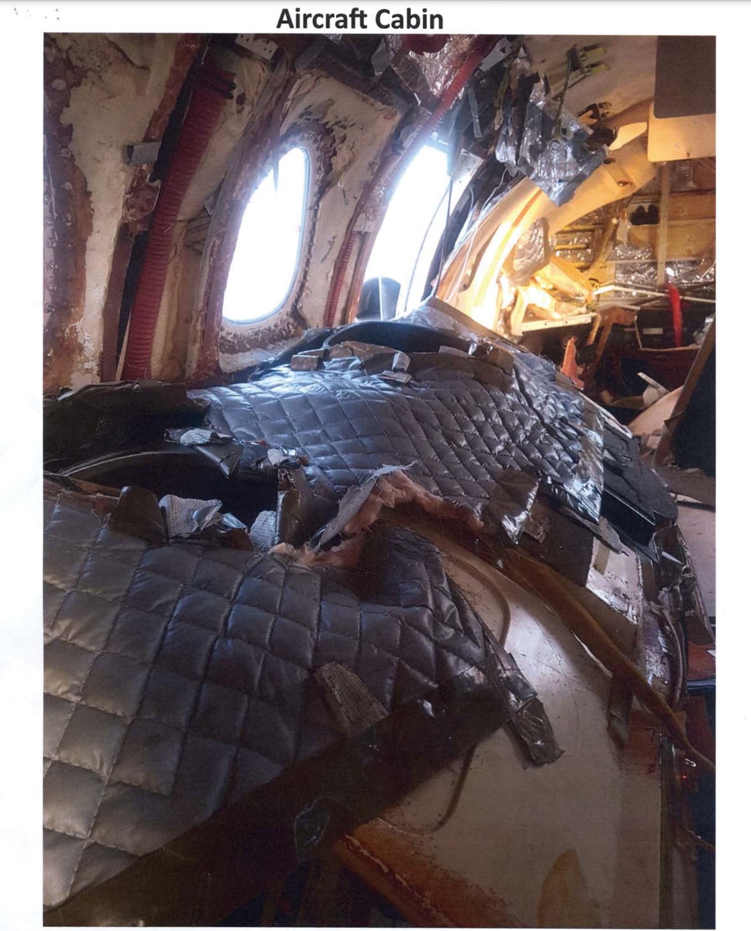 El extraño caso de la avioneta que despegó de Guadalajara, México, y terminó abandonada en Jamaica (VIDEO)