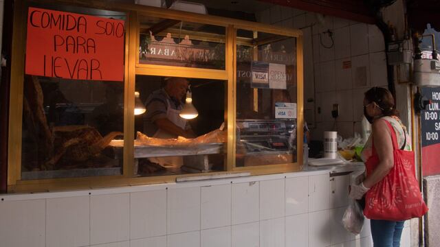 ¿Por qué se usan focos en las taquerías? La ciencia lo explica