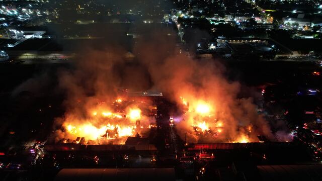 Incendio en Central de Abastos