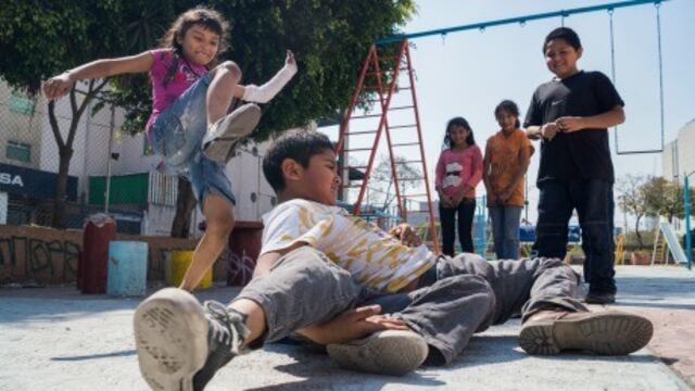 Niños peleando (foto especial)