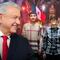 AMLO invita a Yahritza y Su Esencia a cantar en el Zócalo con Grupo Frontera por el 15 de septiembre