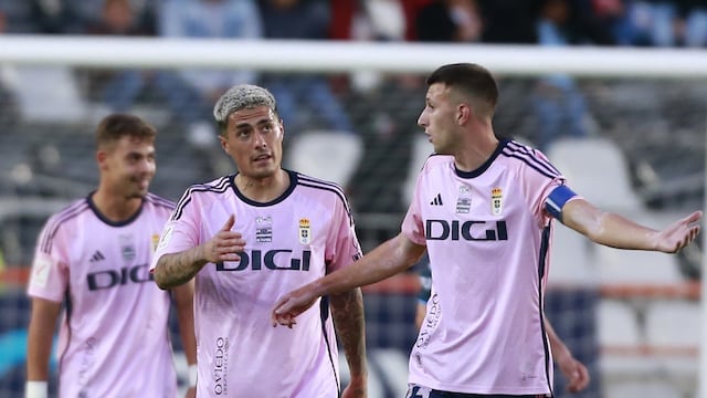 Real Oviedo vs Pachuca.