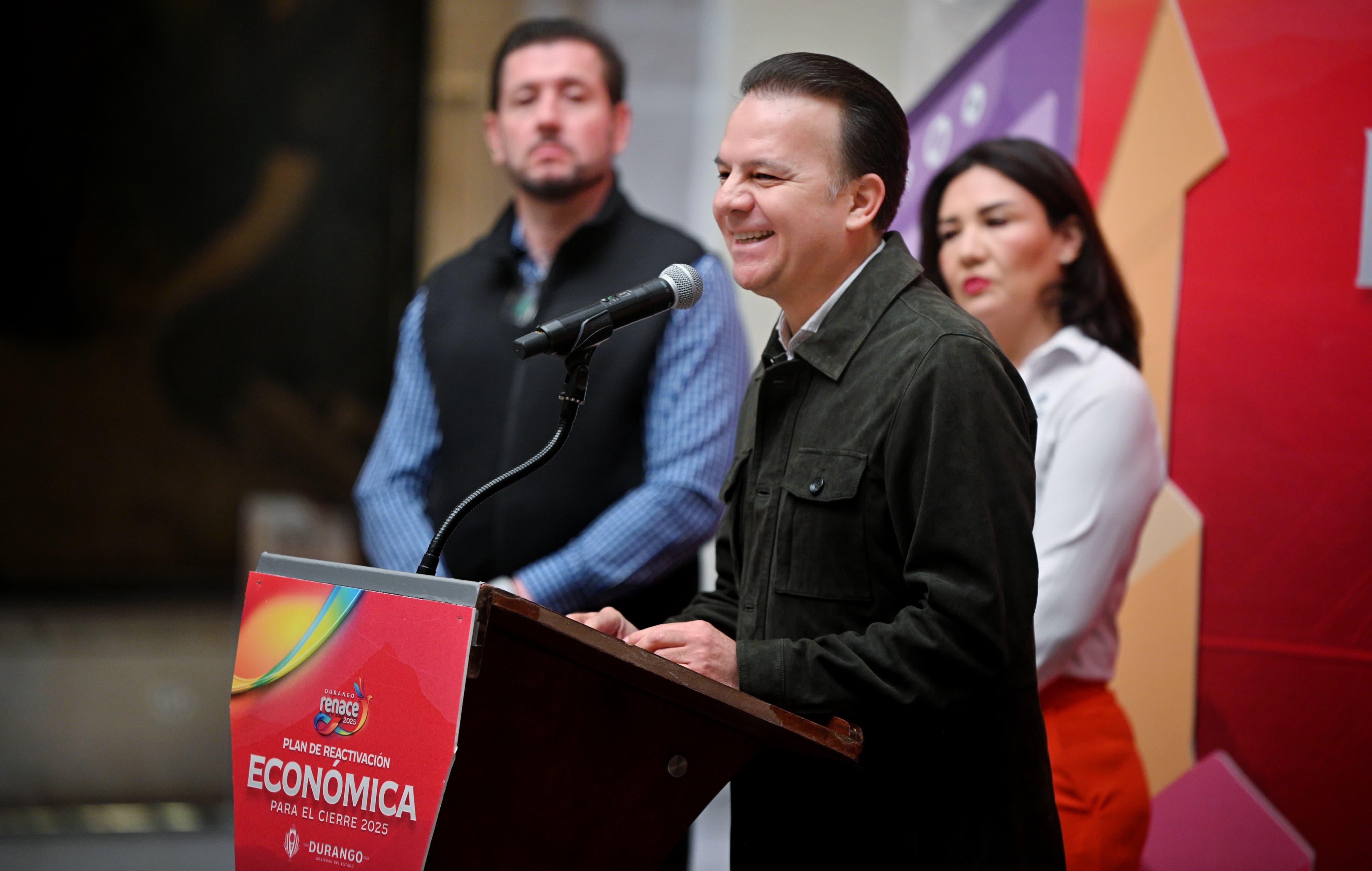 Esteban Villegas anuncia inversión de 1,200 mdp en Durango.