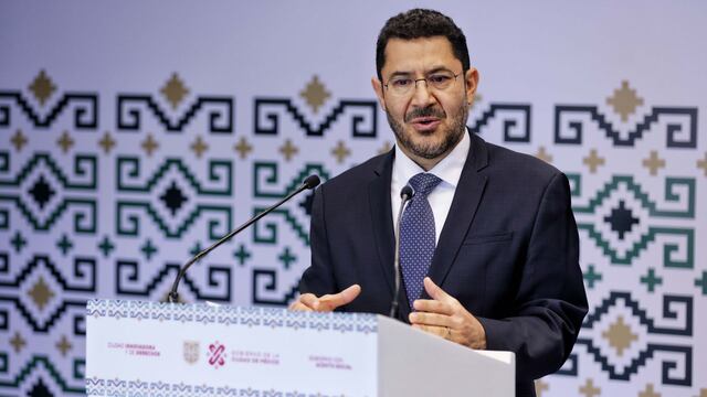 Martí Batres presenta medidas frente a microsismos y crisis del agua