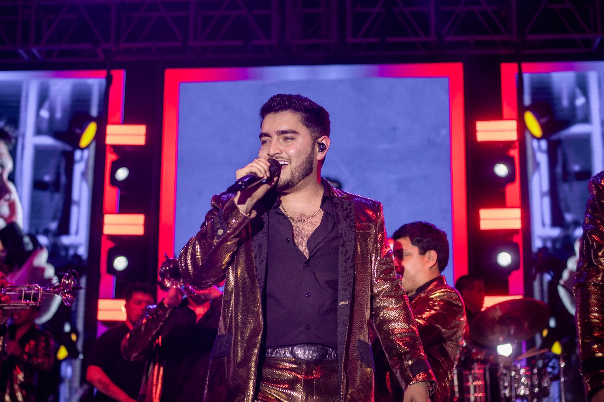 Un disparo provoca estampida en concierto de La Arrolladora Banda El Limón (VIDEO)