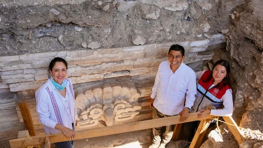 Tumba 10 de Huitzo: Salomón Jara y Claudia Curiel visitan clave del legado zapoteca