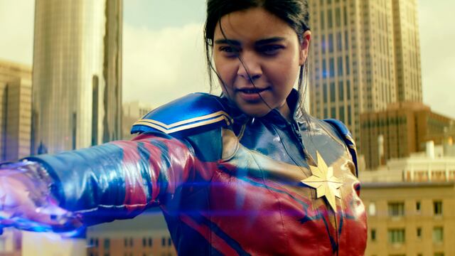 Iman Vellani como Kamala Khan
