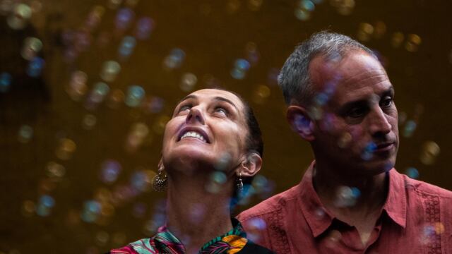Las precandidatas a la presidencia de la República y a la jefatura de gobierno, Claudia Sheinbaum y Clara Brugada encabezaron un encuentro con jóvenes