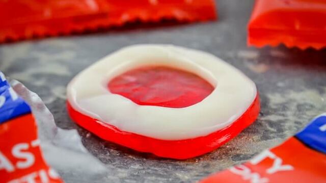 Crean gomitas de condón