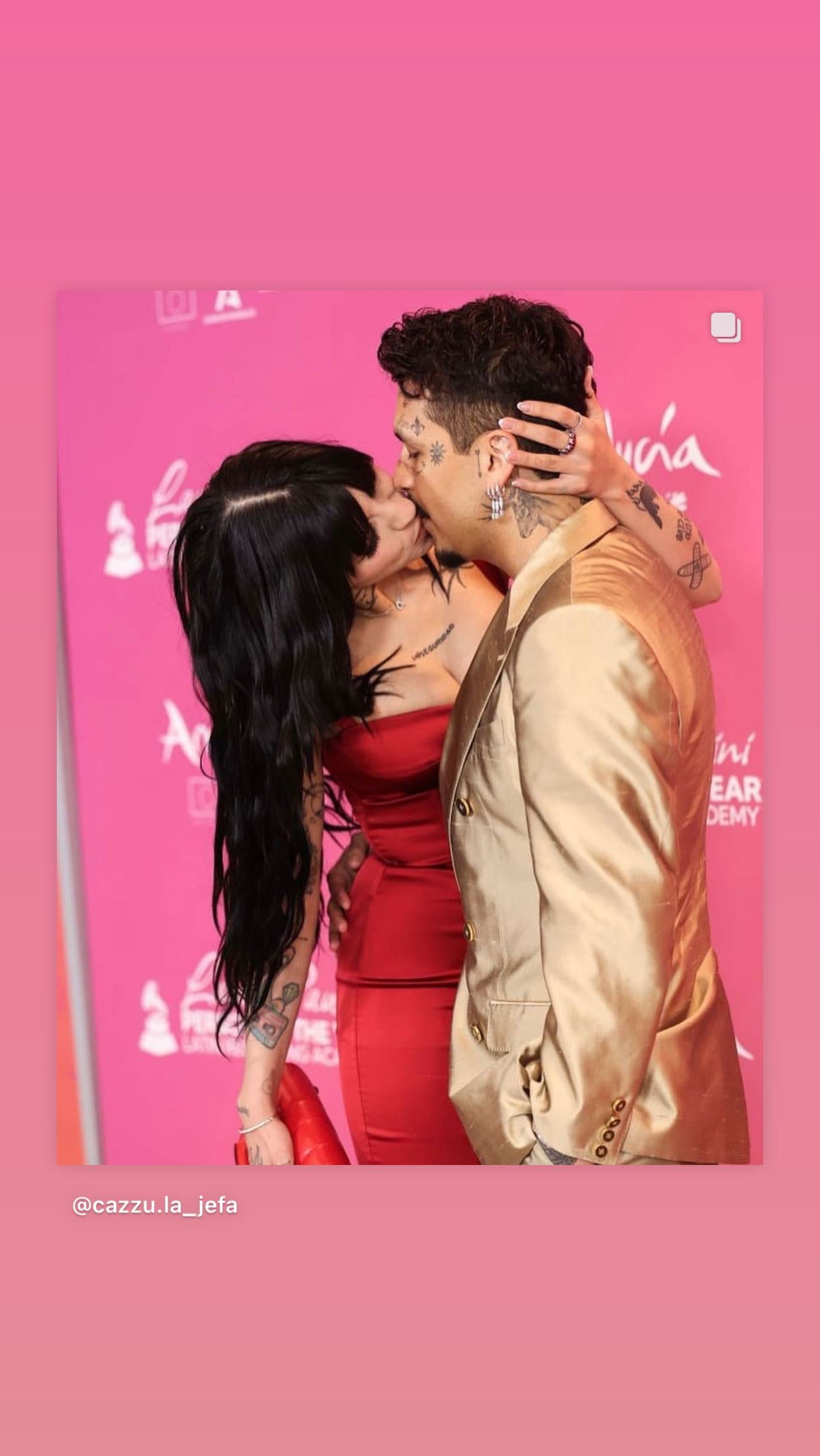 Cazzu presume su amor con Christian Nodal